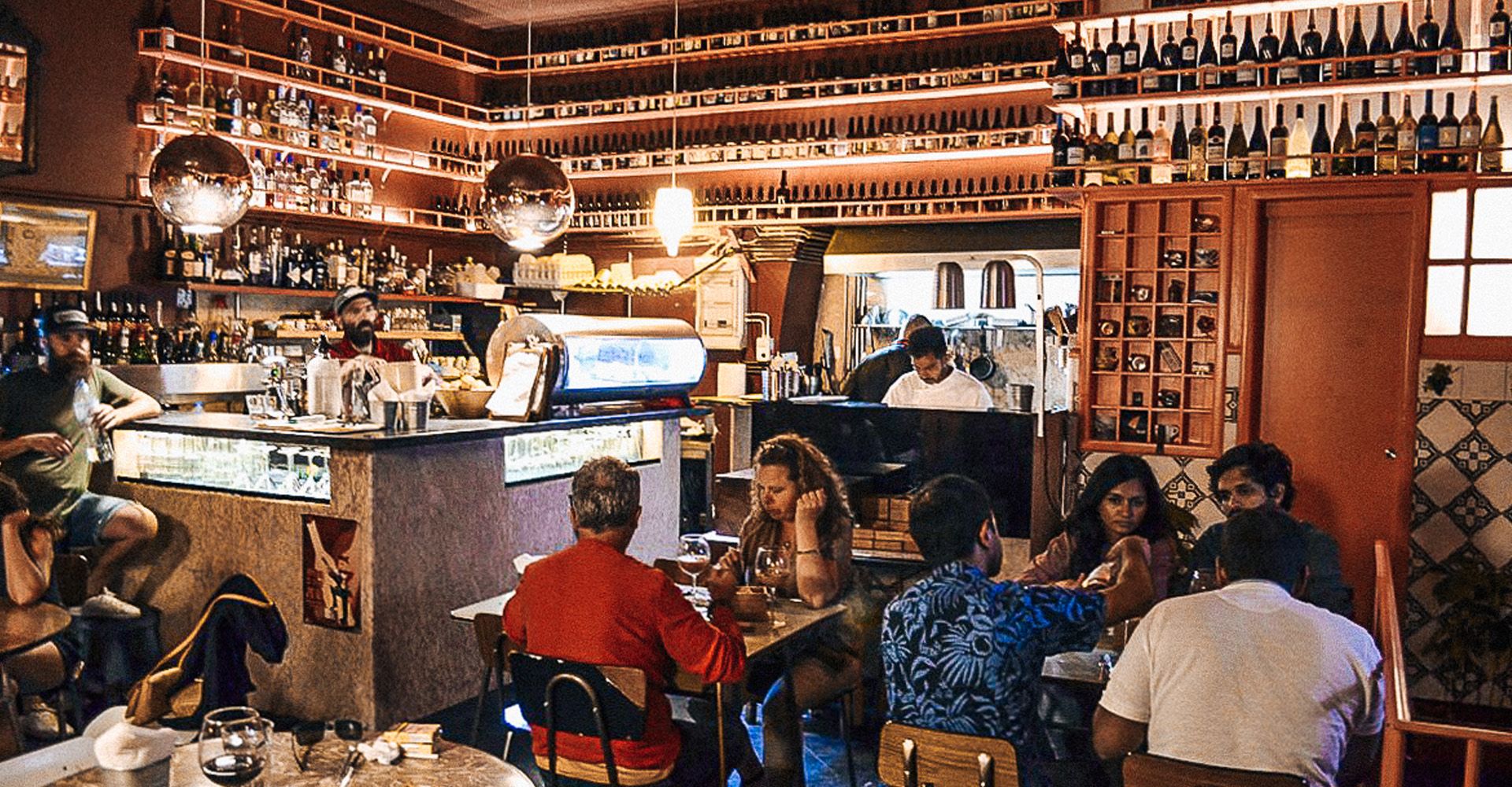 Agulha no Palheiro restaurant in Lisbon, offering Mediterranean and Portuguese cuisine.